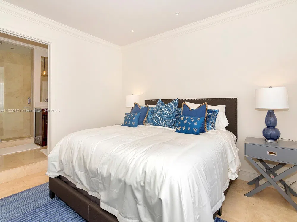 19251 FISHER ISLAND DRIVE #19251 Fisher Island, FL 33109
