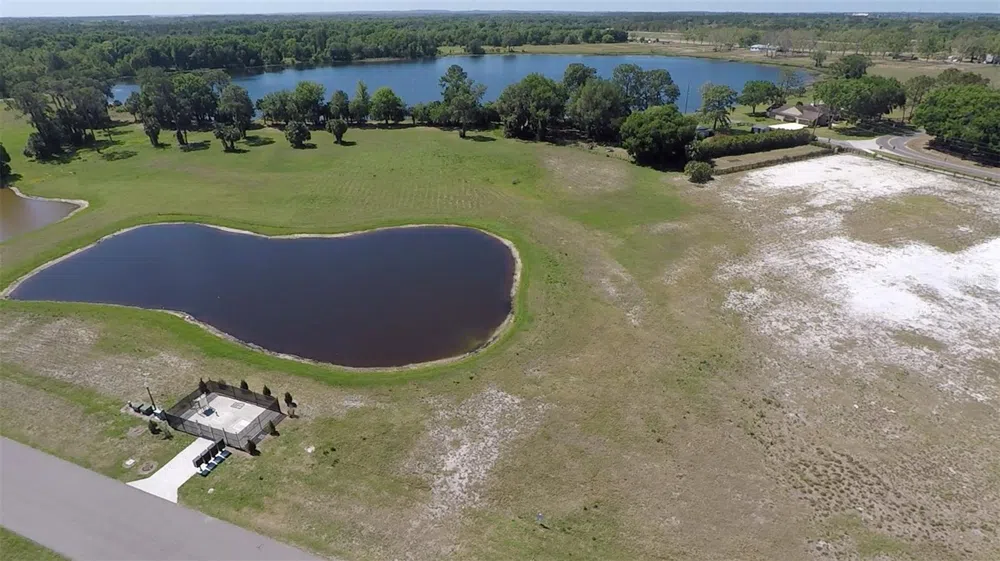 3412 LAKE DIANE RD #67 Tavares, FL 32778