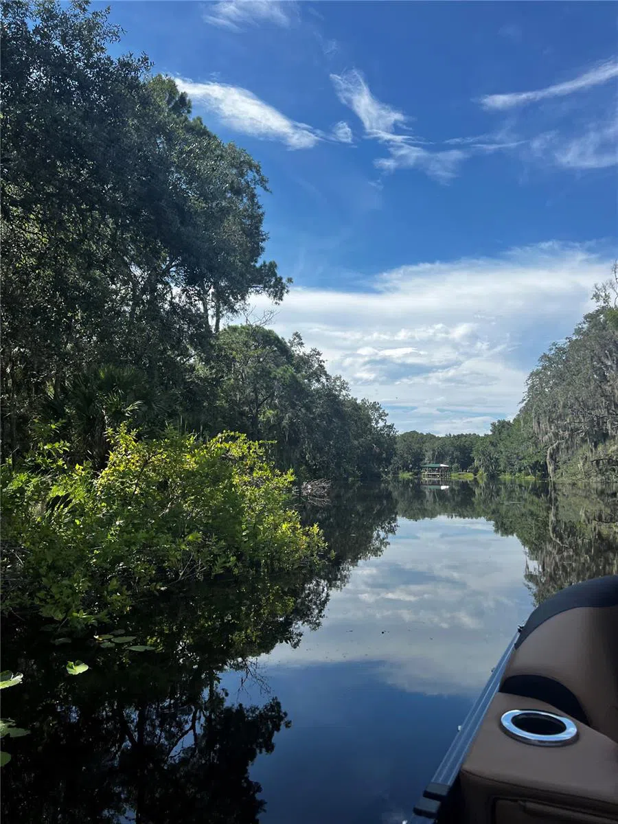3412 LAKE DIANE RD #67 Tavares, FL 32778
