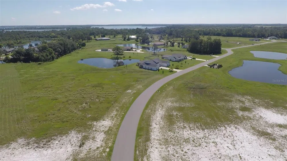 3412 LAKE DIANE RD #67 Tavares, FL 32778