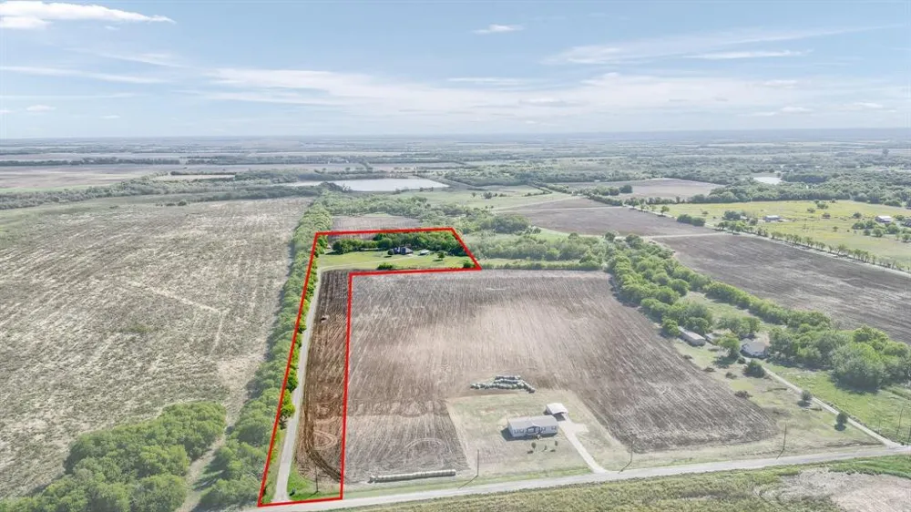 688 Harris Road Gunter, TX 75058