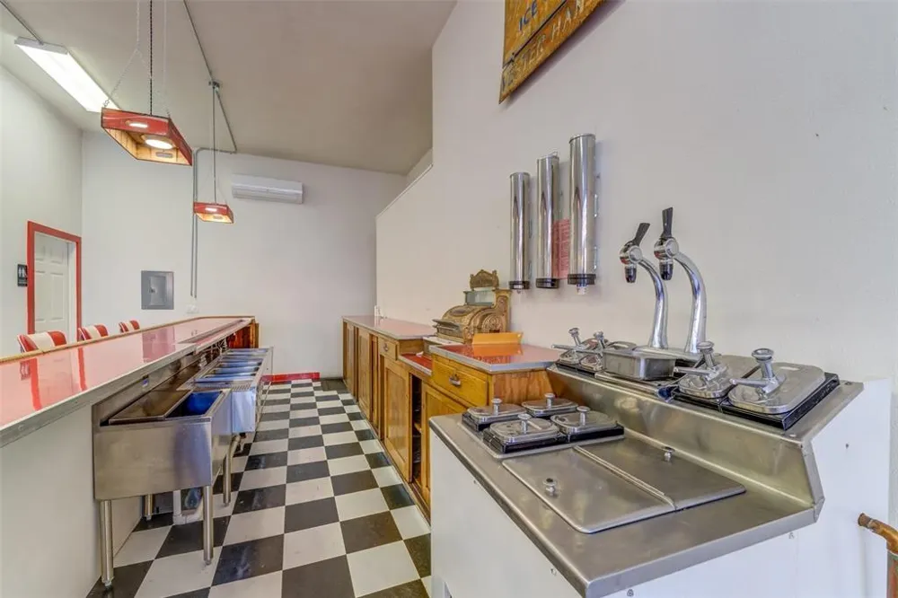 102-106 E Main Street Florence, CO 81226