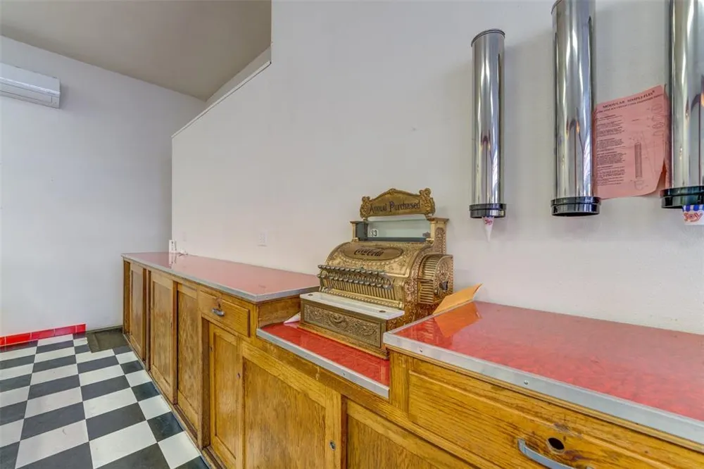 102-106 E Main Street Florence, CO 81226