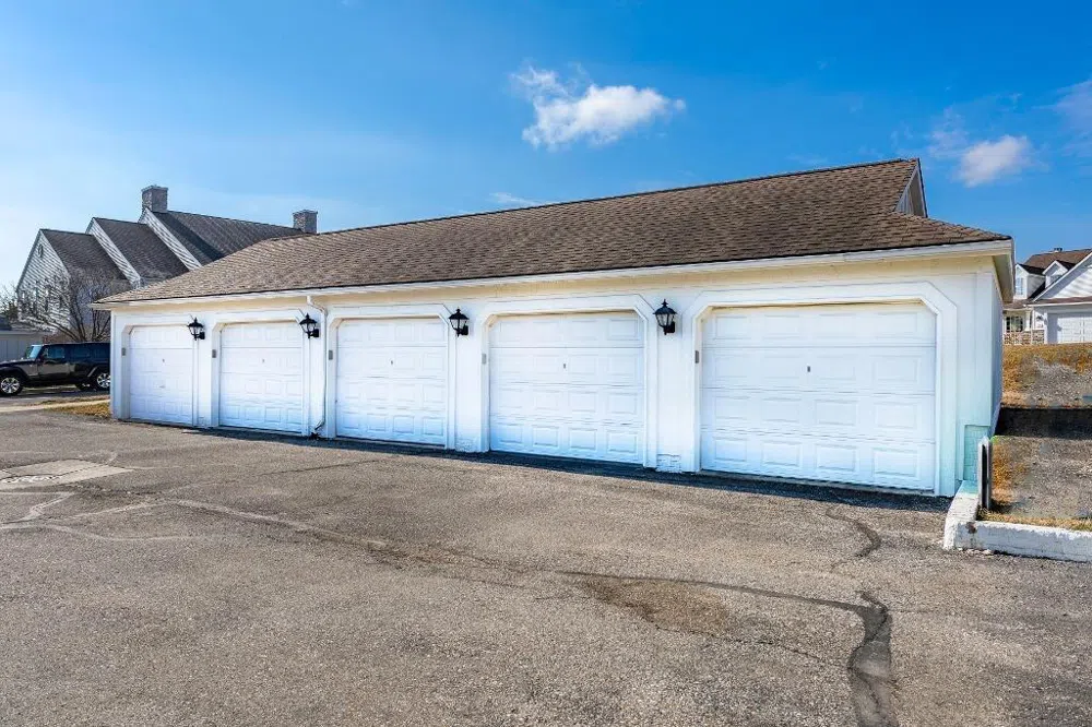 1236 Joyce Lane Lane #27 Ann Arbor, MI 48103