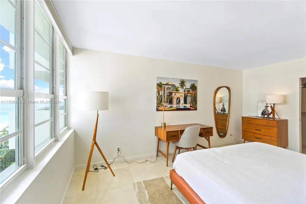 100 Lincoln Rd #1202 Miami Beach, FL 33139