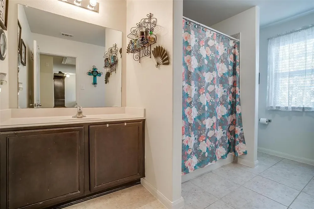 191 Presidents Way Venus, TX 76084