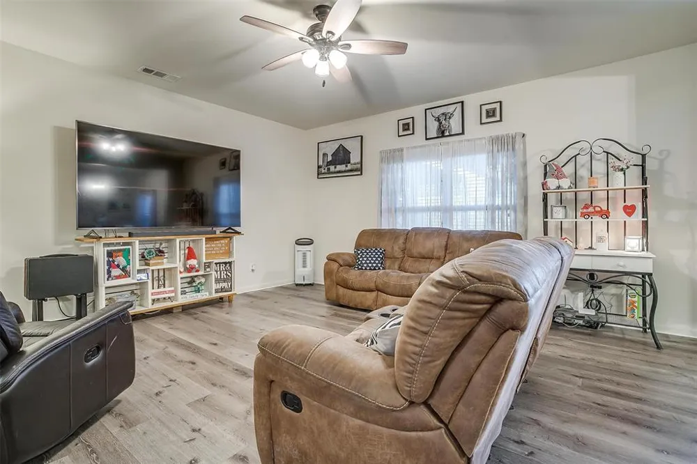 191 Presidents Way Venus, TX 76084