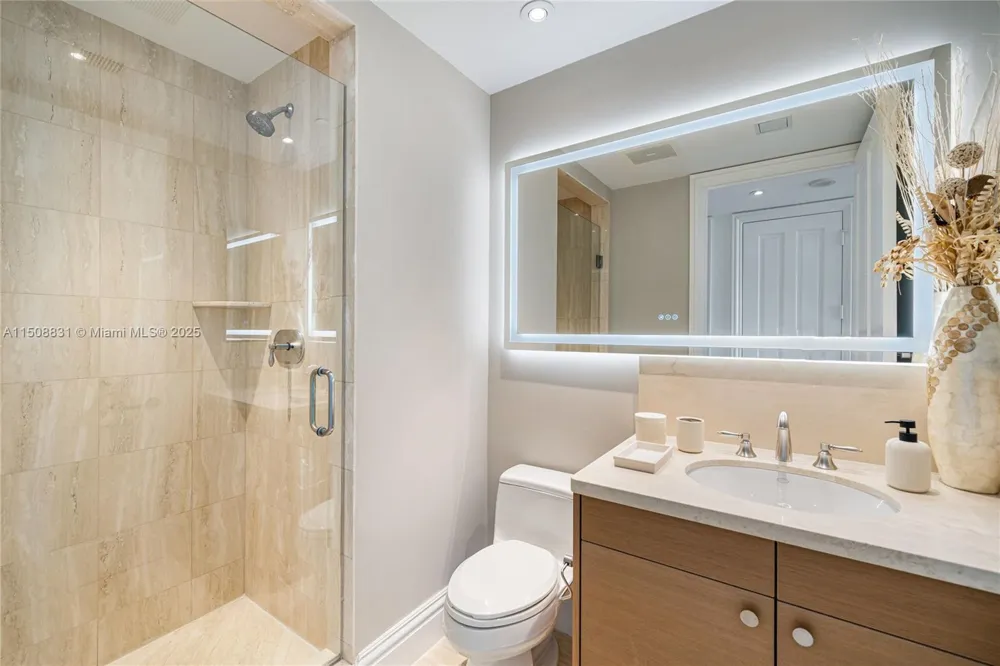 10295 E Collins Ave #1509 Bal Harbour, FL 33154