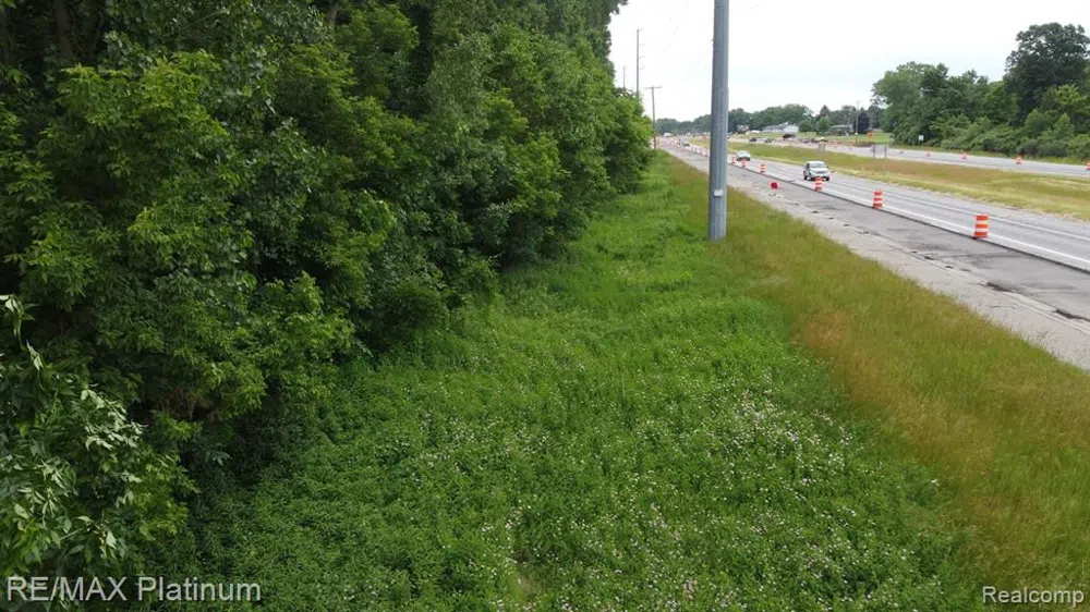 12071 HIGHLAND ROAD Hartland Township, MI 48353