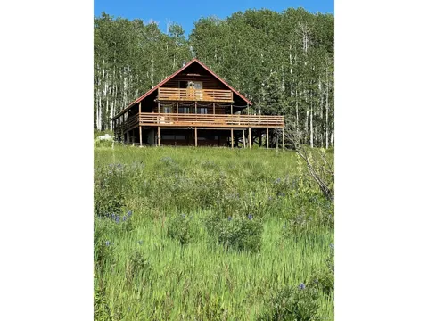 41014 Beaver Trail Lane