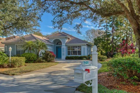 7101 VICTORIA CIRCLE