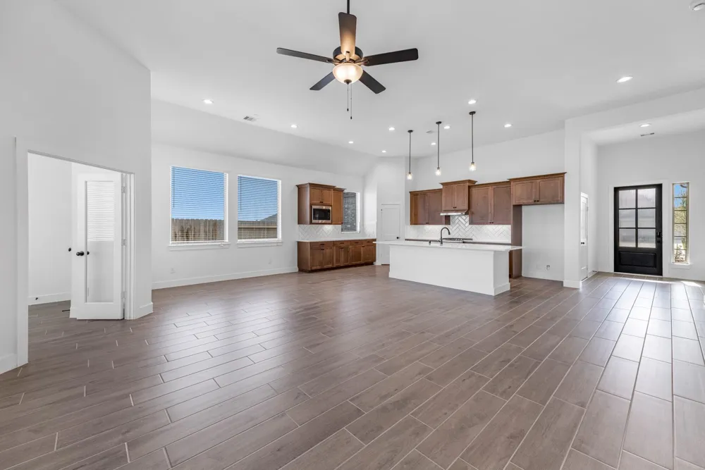 2904 Lago Costa Drive Texas City, TX 77568