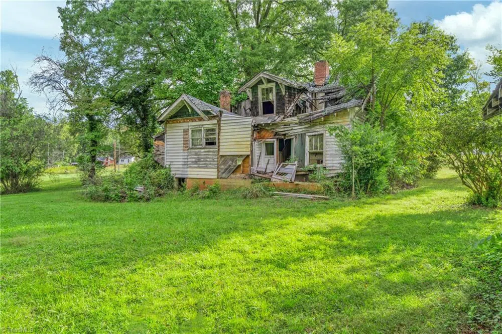 737 Joyce Circle High Point, NC 27265