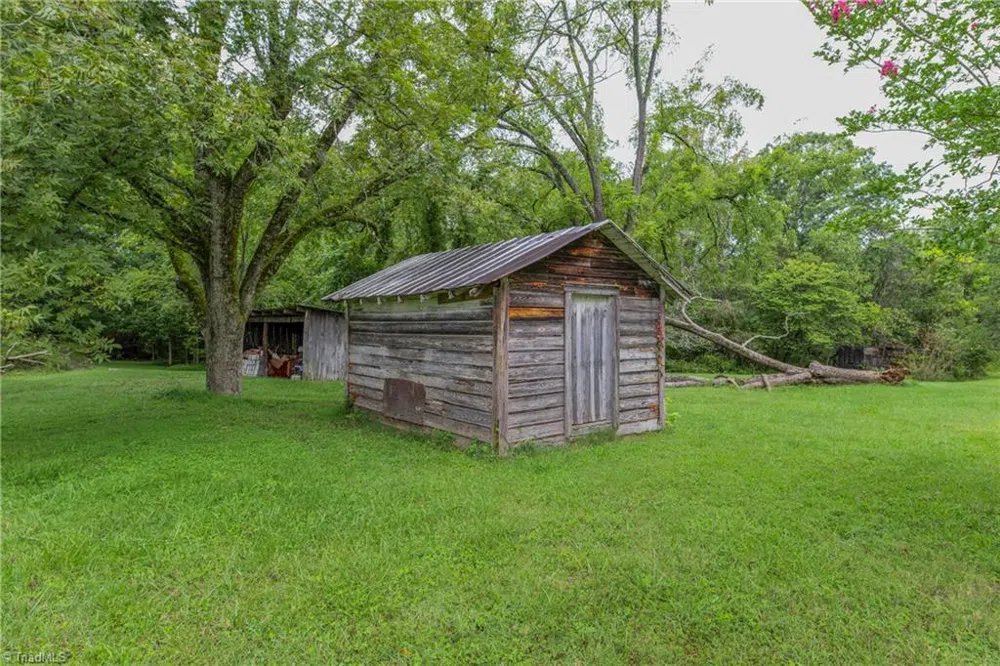 737 Joyce Circle High Point, NC 27265