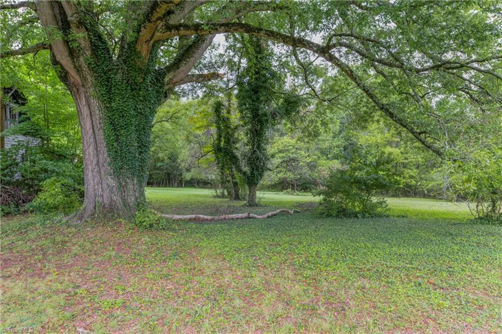 737 Joyce Circle High Point, NC 27265