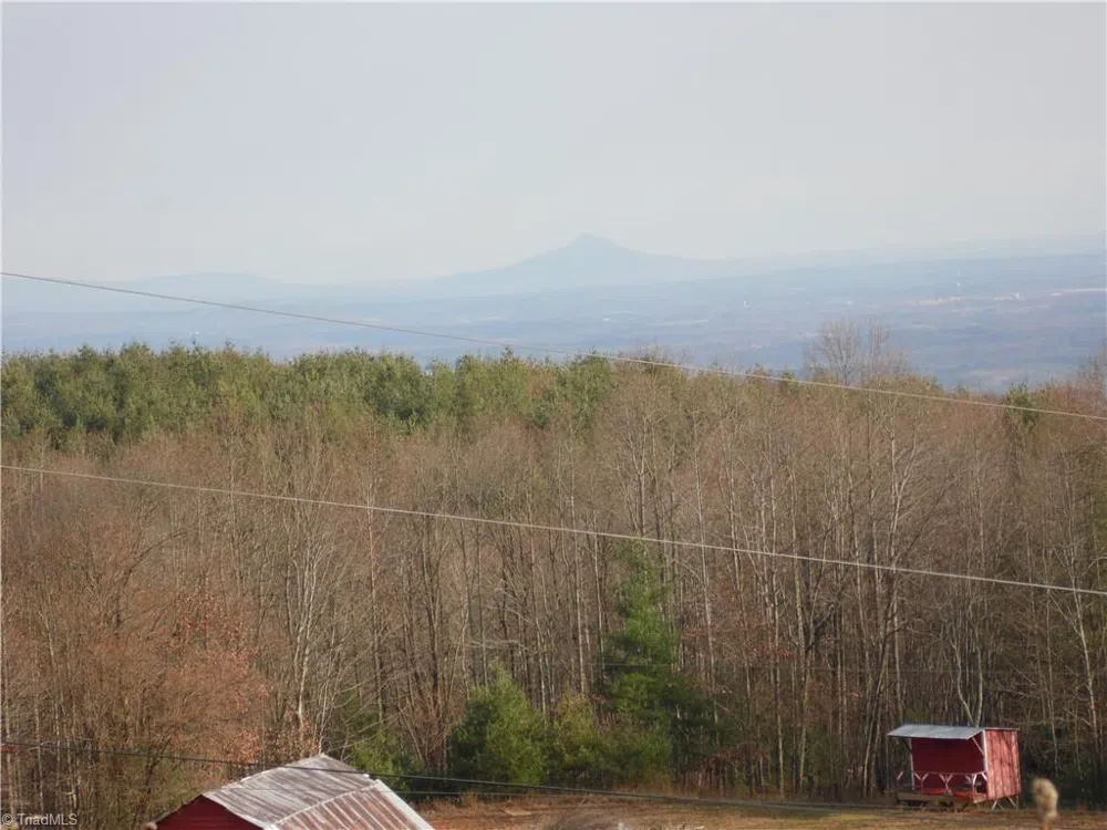 4143 Mountain View Road Glade Valley, NC 28627