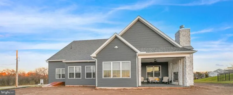 705 OXFORD DRIVE #39 - MODEL HOME York, PA 17406