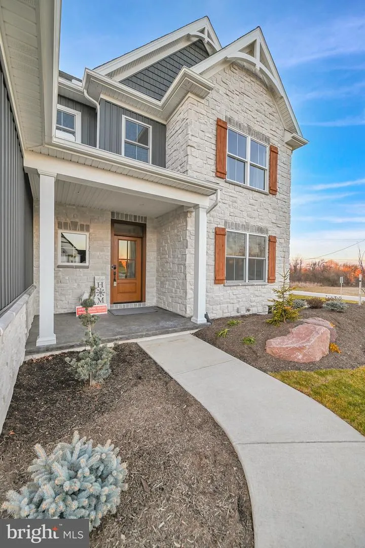 705 OXFORD DRIVE #39 - MODEL HOME York, PA 17406