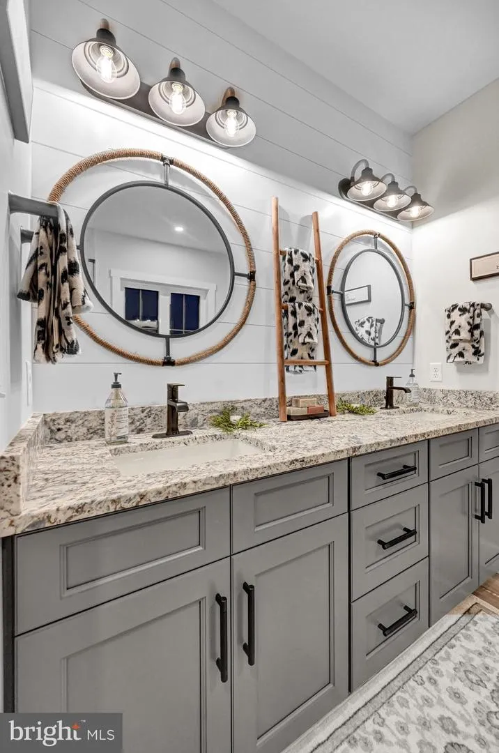 705 OXFORD DRIVE #39 - MODEL HOME York, PA 17406