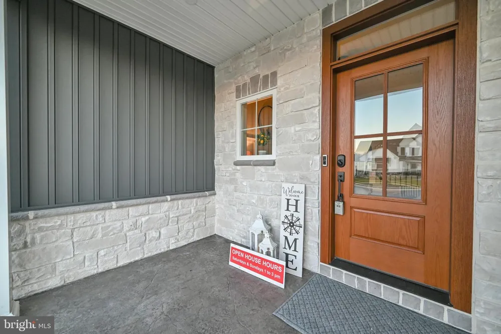 705 OXFORD DRIVE #39 - MODEL HOME York, PA 17406