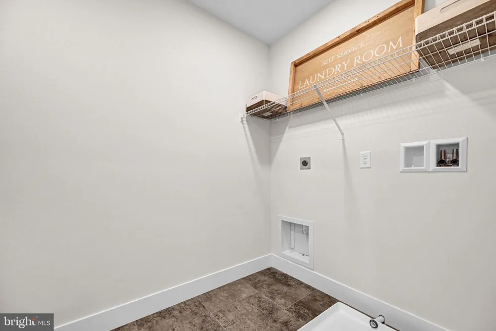 705 OXFORD DRIVE #39 - MODEL HOME York, PA 17406