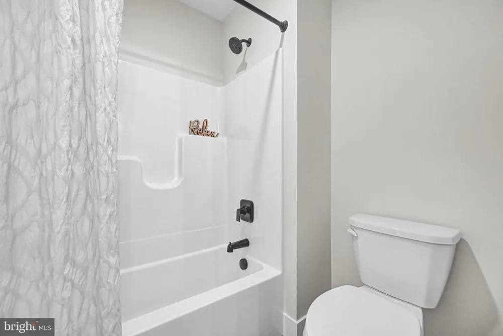705 OXFORD DRIVE #39 - MODEL HOME York, PA 17406