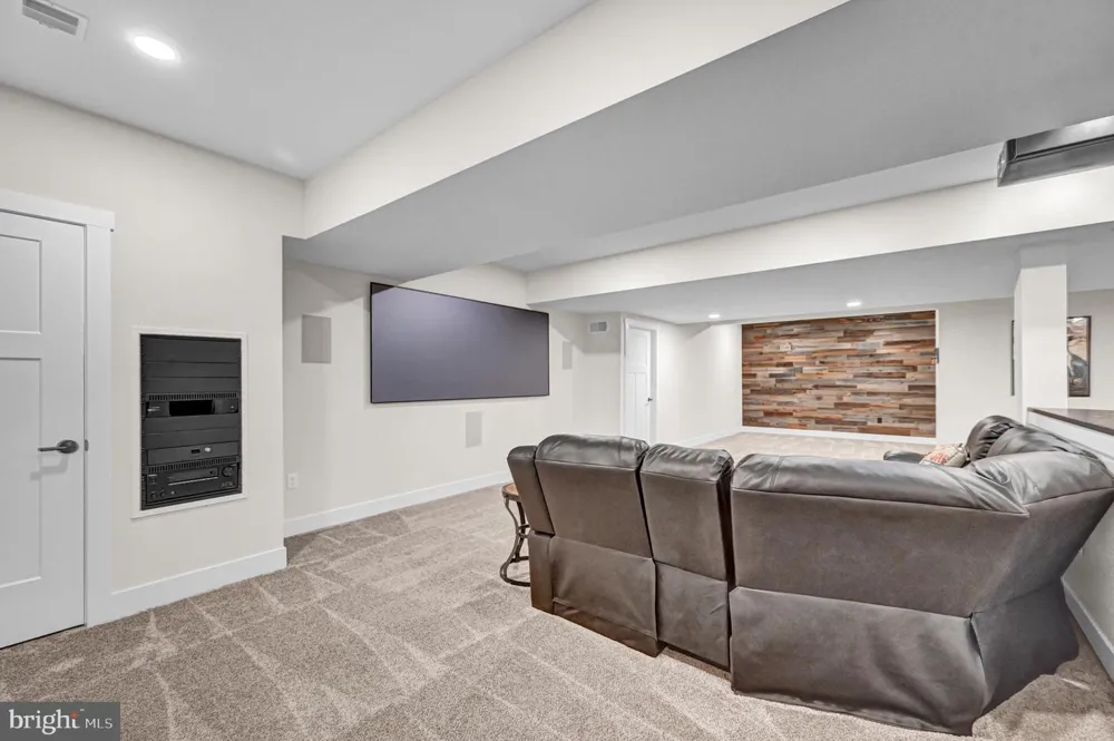 705 OXFORD DRIVE #39 - MODEL HOME York, PA 17406