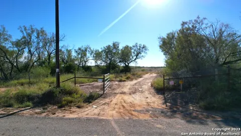 1913 County Road 3000