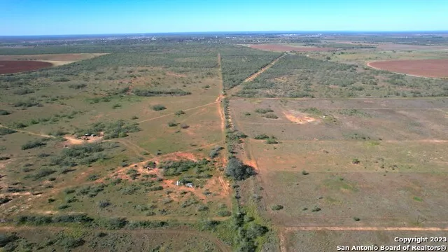 1913 County Road 3000 Pearsall, TX 78061