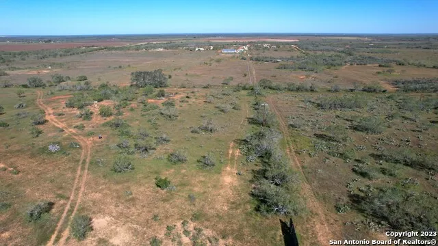 1913 County Road 3000 Pearsall, TX 78061