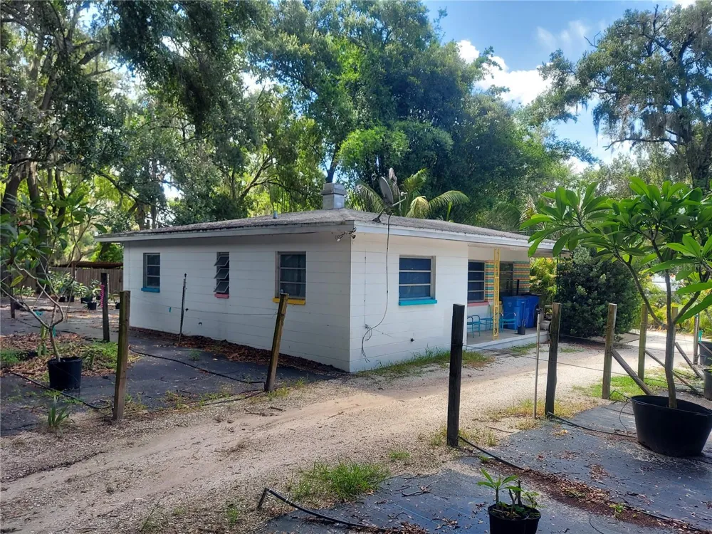 453 W DR MARTIN LUTHER KING JR BOULEVARD Seffner, FL 33584
