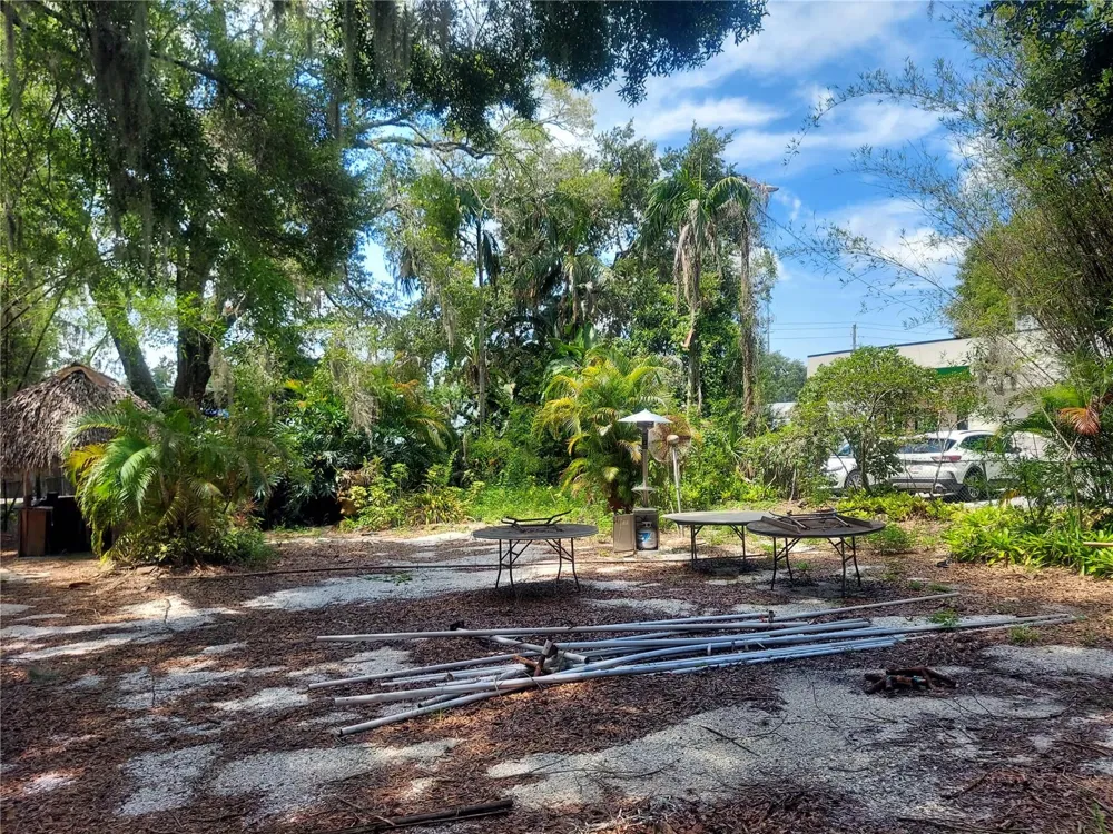 453 W DR MARTIN LUTHER KING JR BOULEVARD Seffner, FL 33584