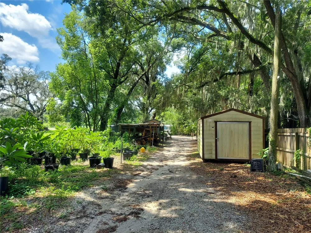 453 W DR MARTIN LUTHER KING JR BOULEVARD Seffner, FL 33584