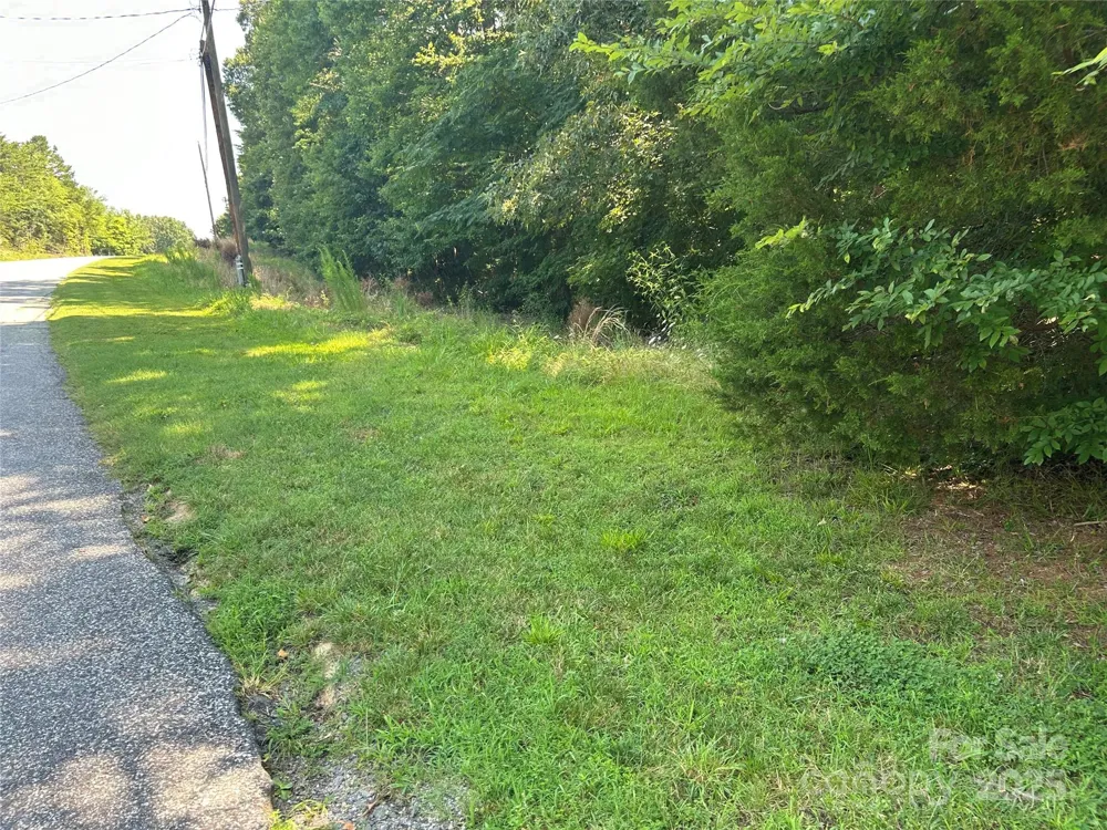 255 Bowers Road Thomasville, NC 27360