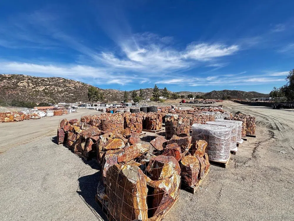 627 Emery Rd. Tecate, CA 91980
