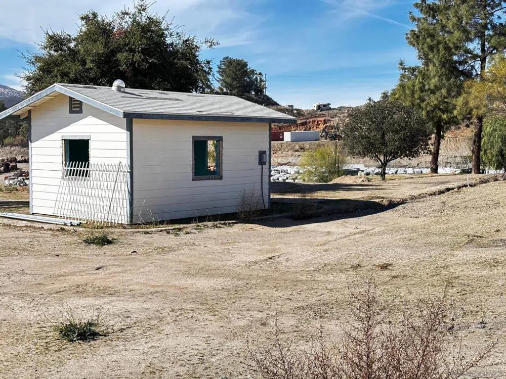 627 Emery Rd. Tecate, CA 91980