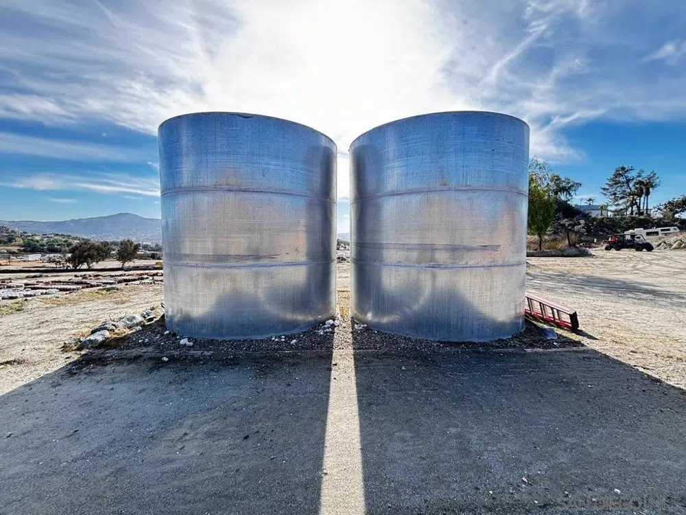 627 Emery Rd. Tecate, CA 91980