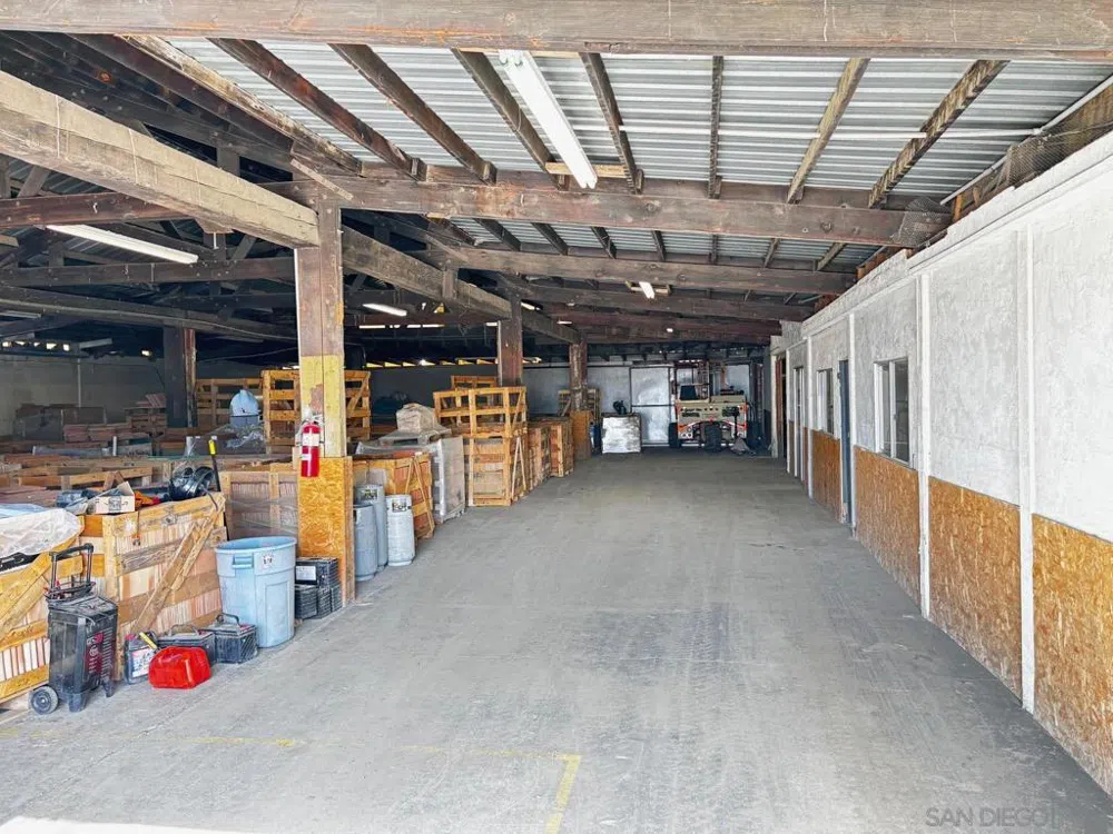 627 Emery Rd. Tecate, CA 91980