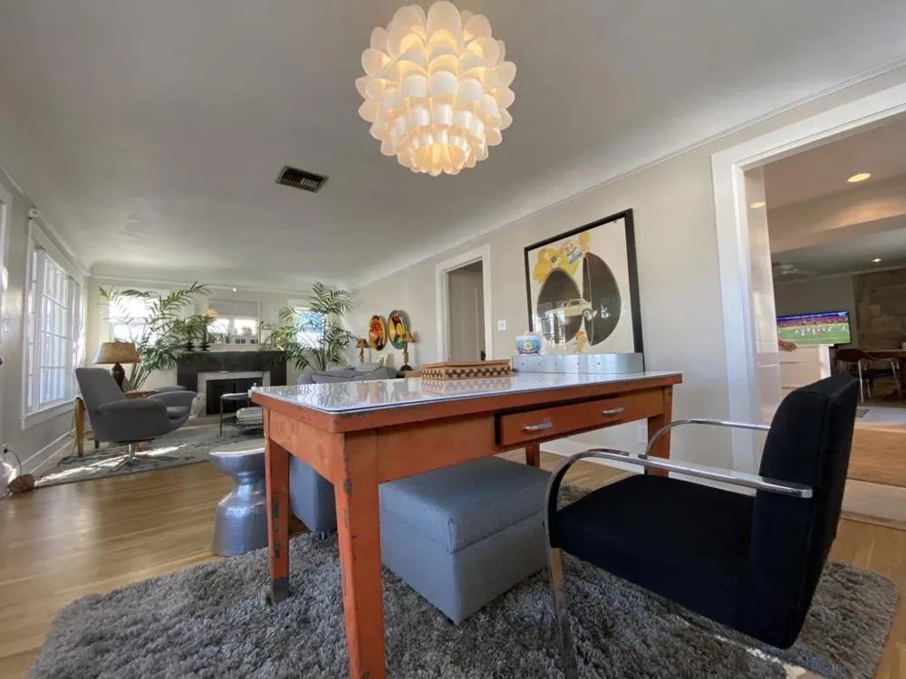 5623 Beck Avenue North Hollywood, CA 91601