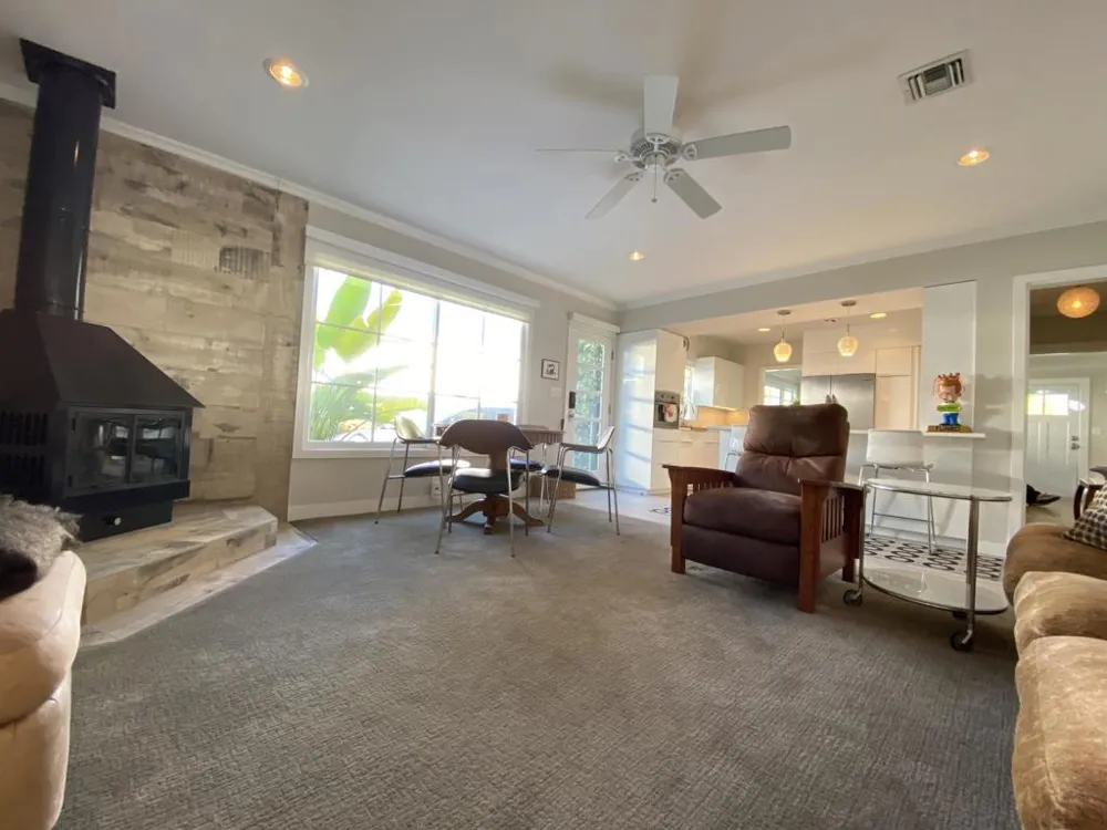 5623 Beck Avenue North Hollywood, CA 91601