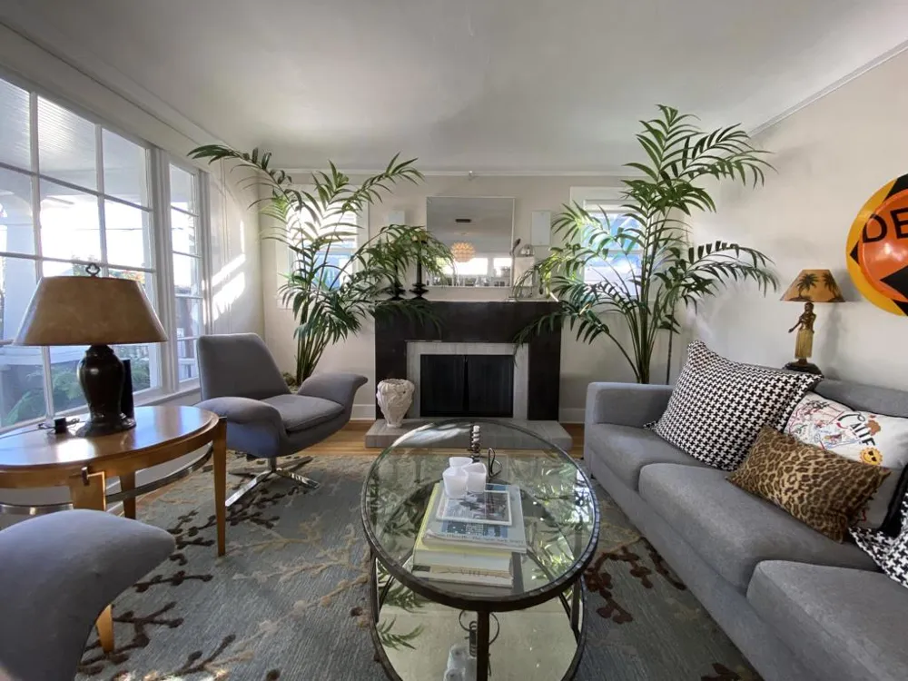 5623 Beck Avenue North Hollywood, CA 91601