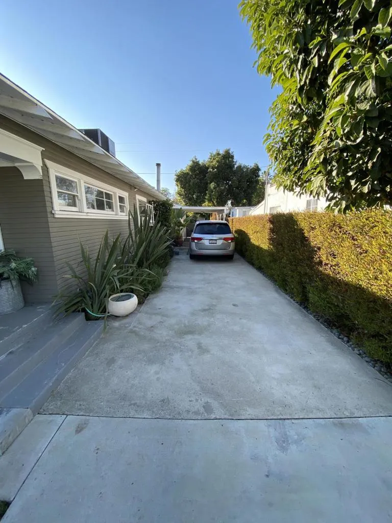 5623 Beck Avenue North Hollywood, CA 91601