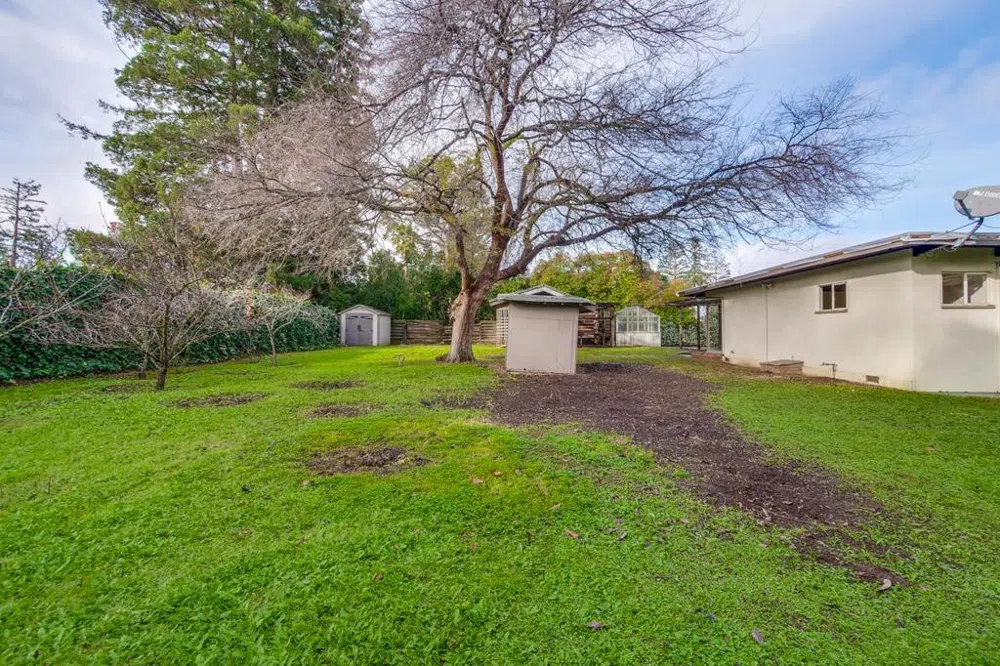 200 Almond Avenue Los Altos, CA 94022