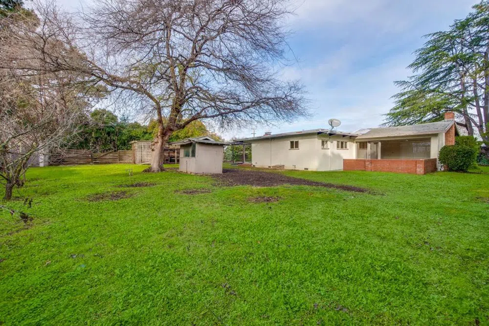 200 Almond Avenue Los Altos, CA 94022