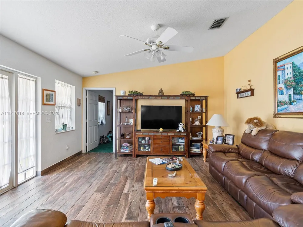 5901 SW 160th Ave Southwest Ranches, FL 33331
