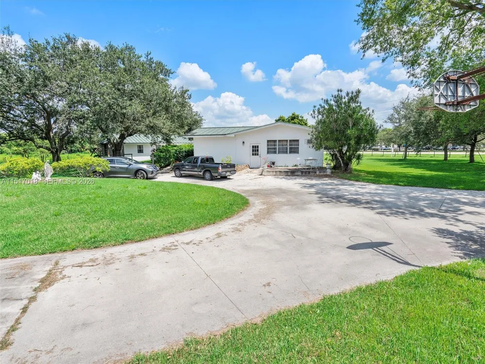 5901 SW 160th Ave Southwest Ranches, FL 33331