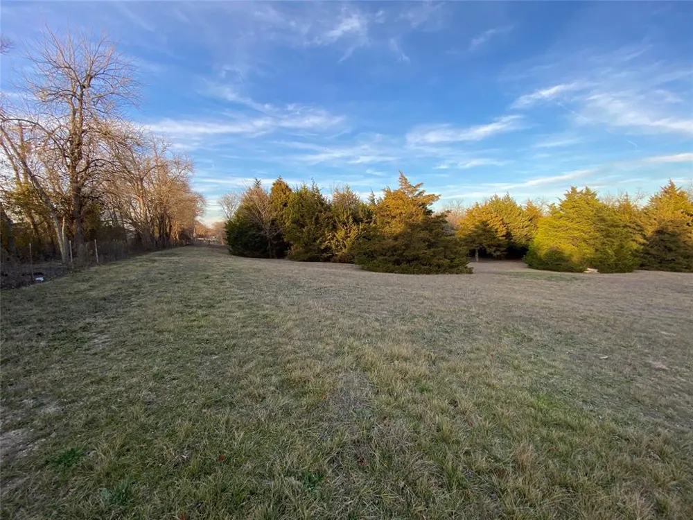 1755 Private Road 5312 McKinney, TX 75071
