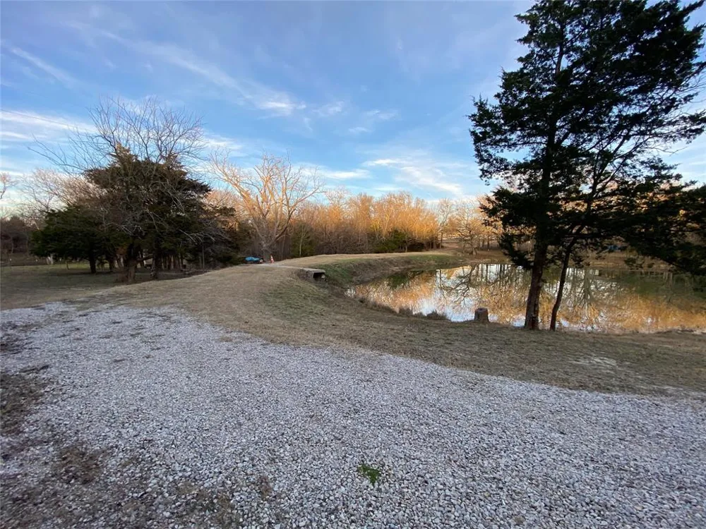 1755 Private Road 5312 McKinney, TX 75071