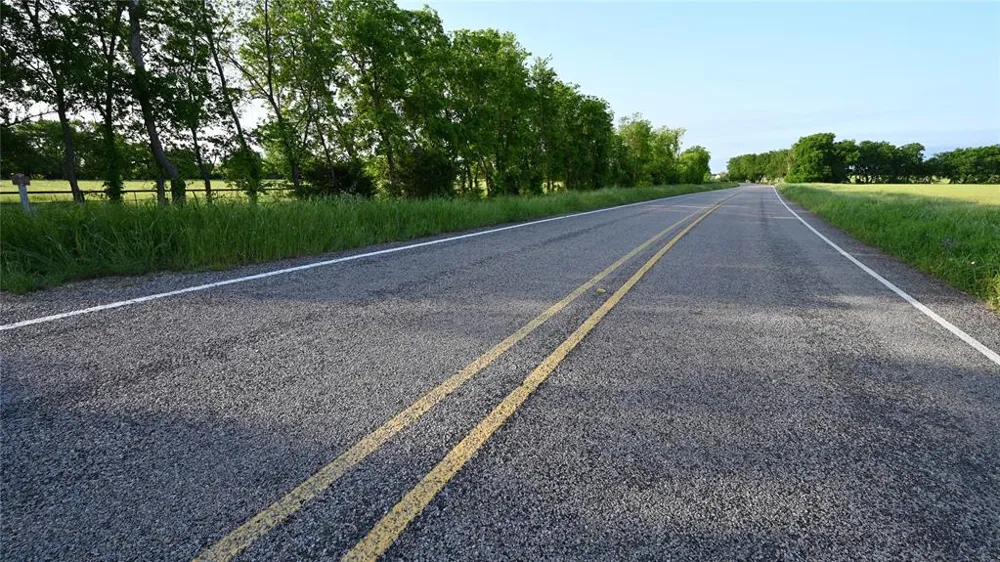 FM 1752 ROAD Whitewright, TX 75491