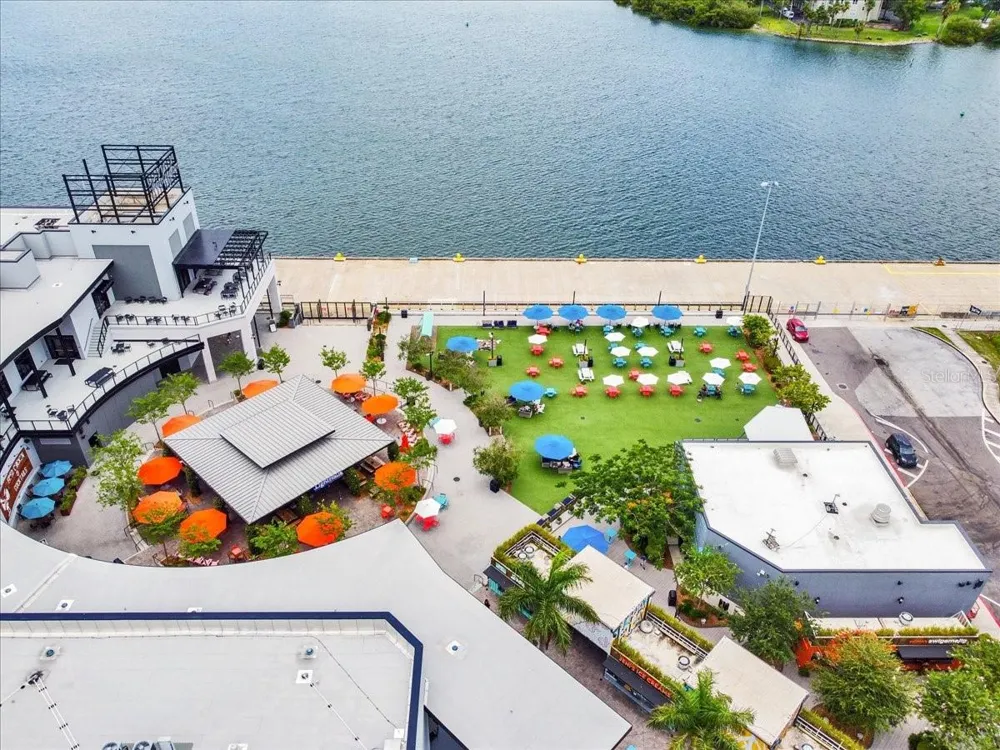 940 E 11TH AVENUE Tampa, FL 33605